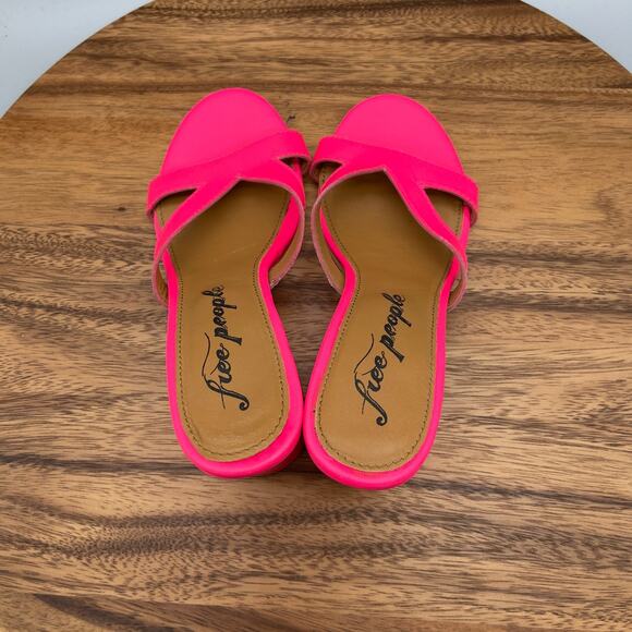 Free People Charlie V Sandals Womens Size 6 / 36 Neon Pink Casual Comfort Heels - Picture 5 of 8